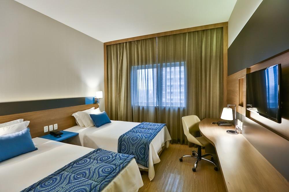 Hilton Garden Inn Santo Andre Esterno foto